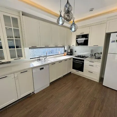 Villa Kundu Park Villas *